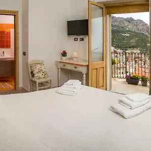 Aria Ona Bed & Breakfast